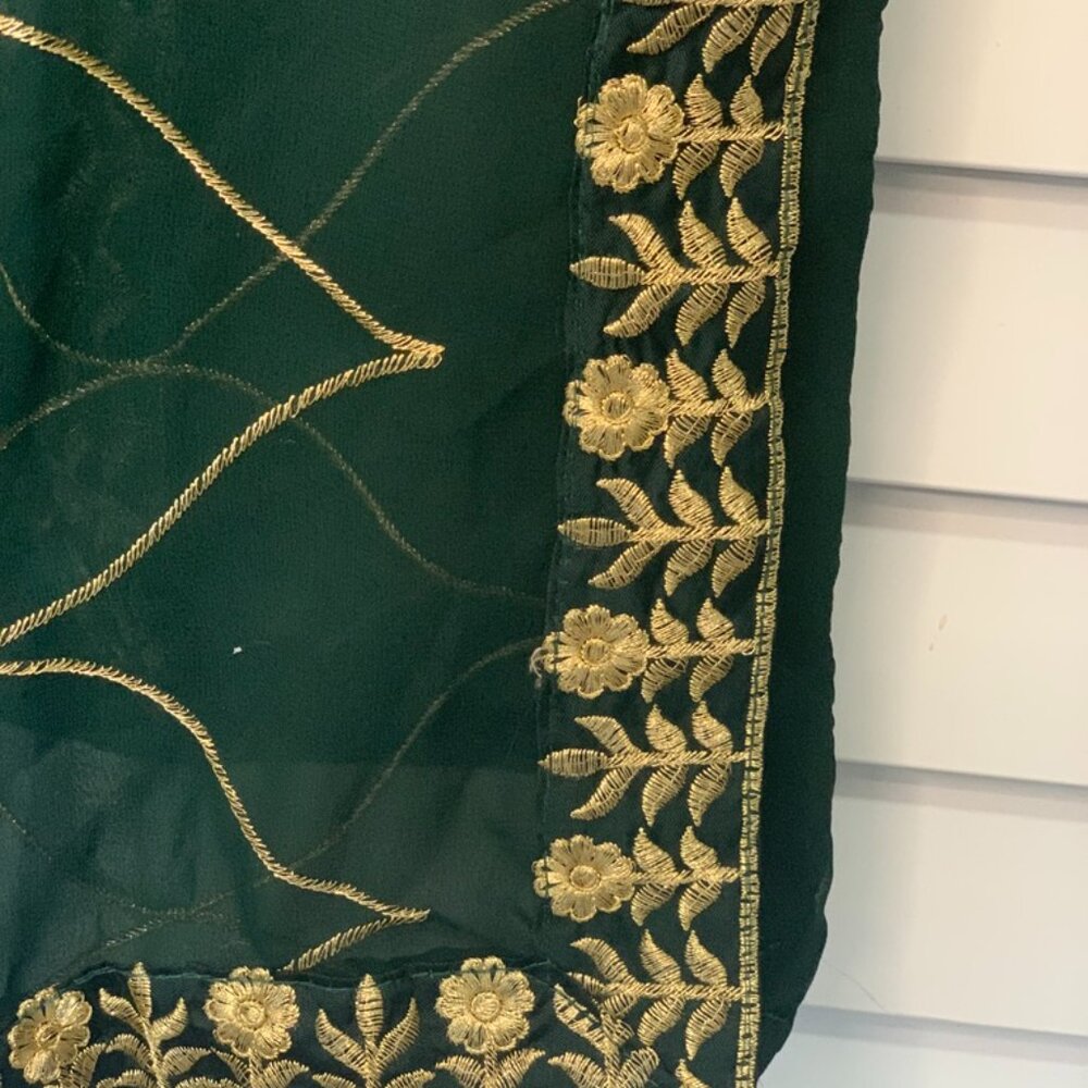 NWT - House of Indya Green Sequin Thread Embroidered Silk Lehenga Set - Size L - Picture 8 of 16